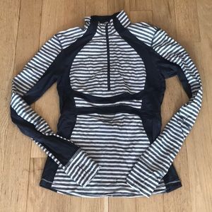 Lululemon half zip long sleeve